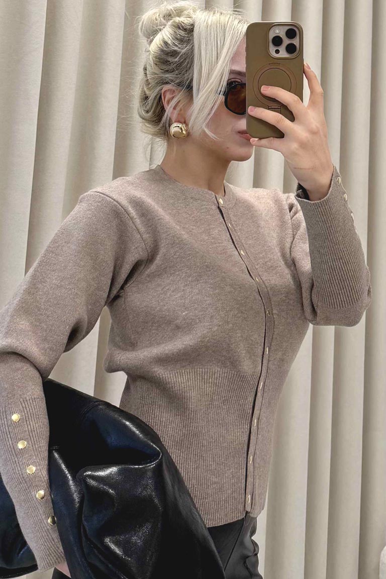 Çıtçıtlı Triko Hırka Bej - Görsel 2