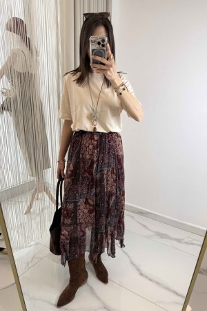 Etek Ucu Asimetrik Desenli Etek Bordo