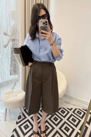 Pile Detaylı Bermuda Şort Kahve