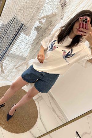 Kuş İşlemeli Boncuk Detaylı T-shirt