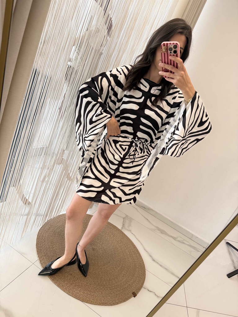 Zebra Desenli Yarasa Kol Elbise